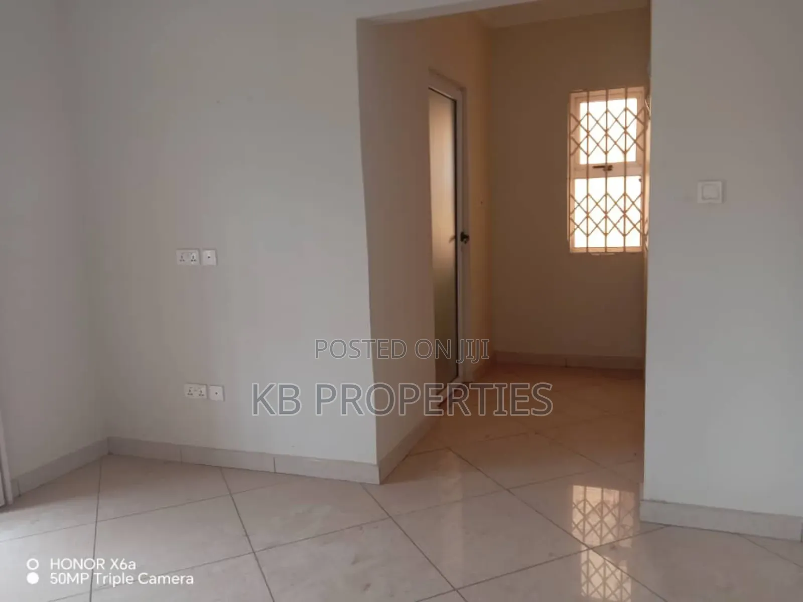 4bdrm Duplex in Kb Properties, Spintex for sale