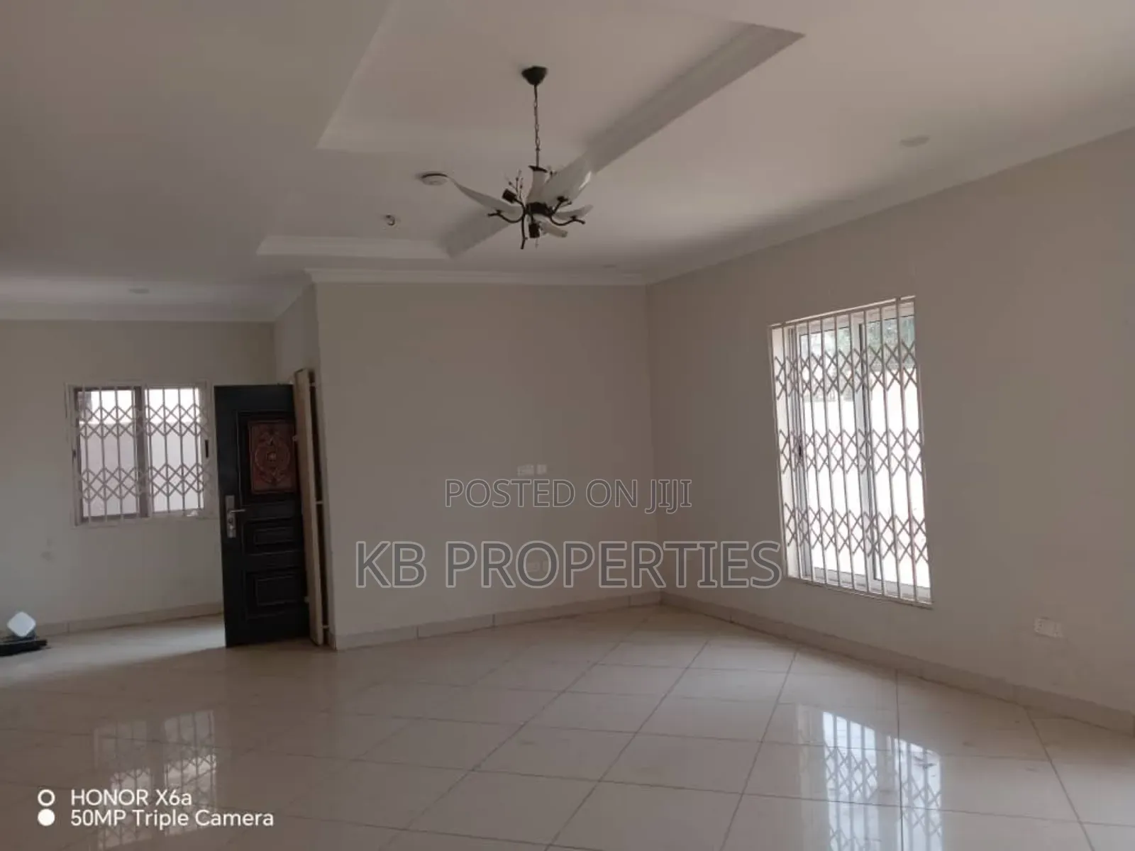 4bdrm Duplex in Kb Properties, Spintex for sale