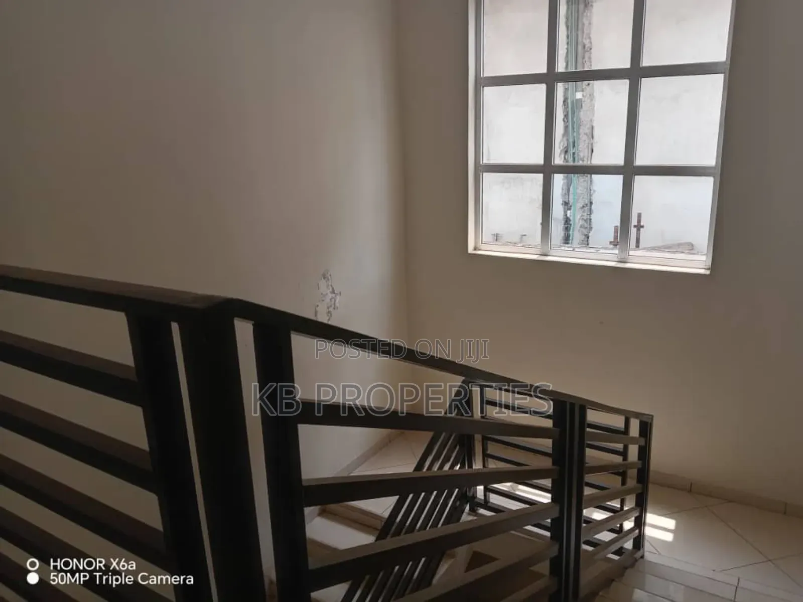 4bdrm Duplex in Kb Properties, Spintex for sale