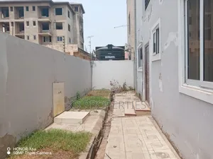 4bdrm Duplex in Kb Properties, Spintex for sale