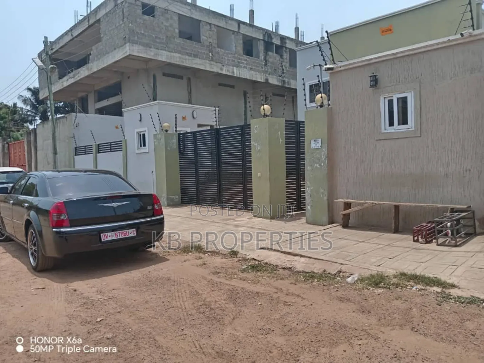 4bdrm Duplex in Kb Properties, Spintex for sale