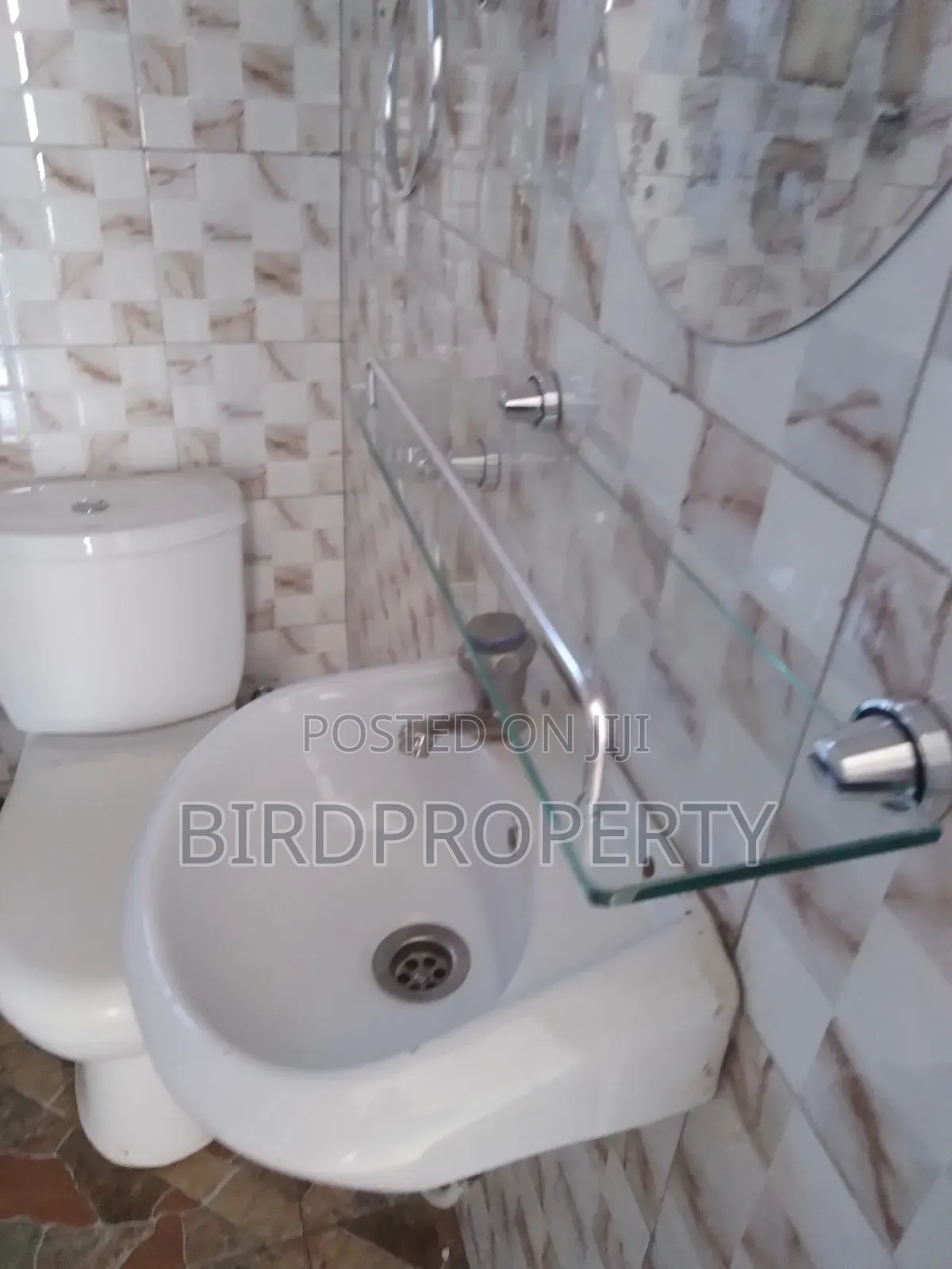 1bdrm Apartment in Bird-Group, School Junction for rent