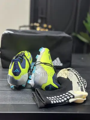 Adidas Predator Football Boots in Green Color