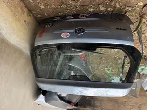 Toyota Matrix 2003,2004,2005,2006 Boot / Tailgate Available
