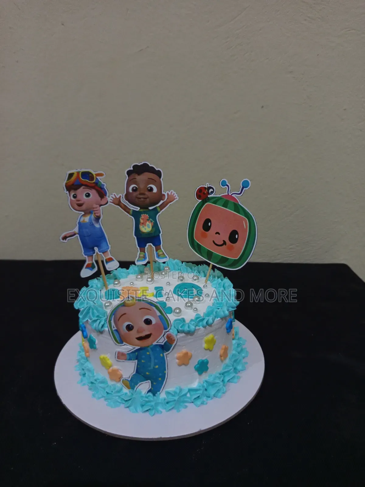 Birthday / Photoshoot Cake