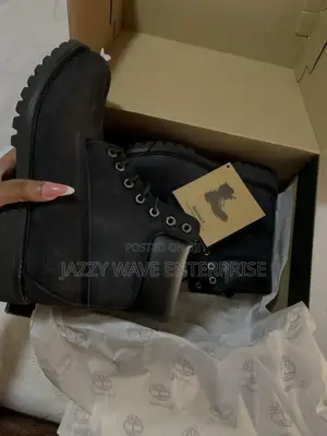 Black Timberland Shoe
