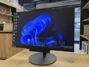 Lenovo ThinkCentre 24 8GB Intel Core i5 SSHD (Hybrid) 500GB