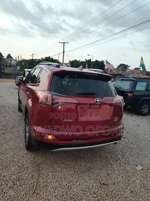 Toyota RAV4 XLE AWD (2.5L 4cyl 6A) 2016 Red