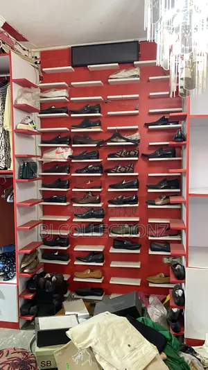 3 Used Shaves With 1 Shoe Display Furniture for Sell