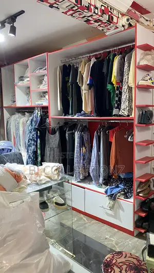 3 Used Shaves With 1 Shoe Display Furniture for Sell
