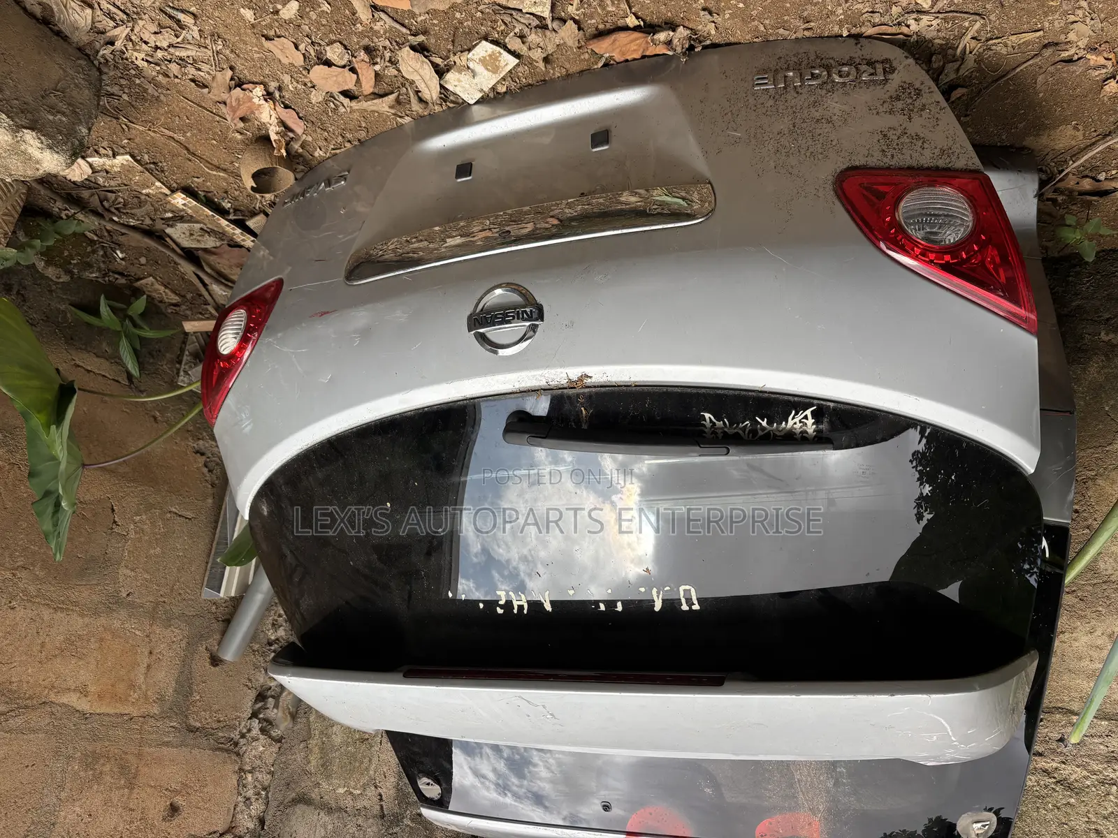 Nissan Rogue 2008,2010,2012 Boot / Tailgate Available