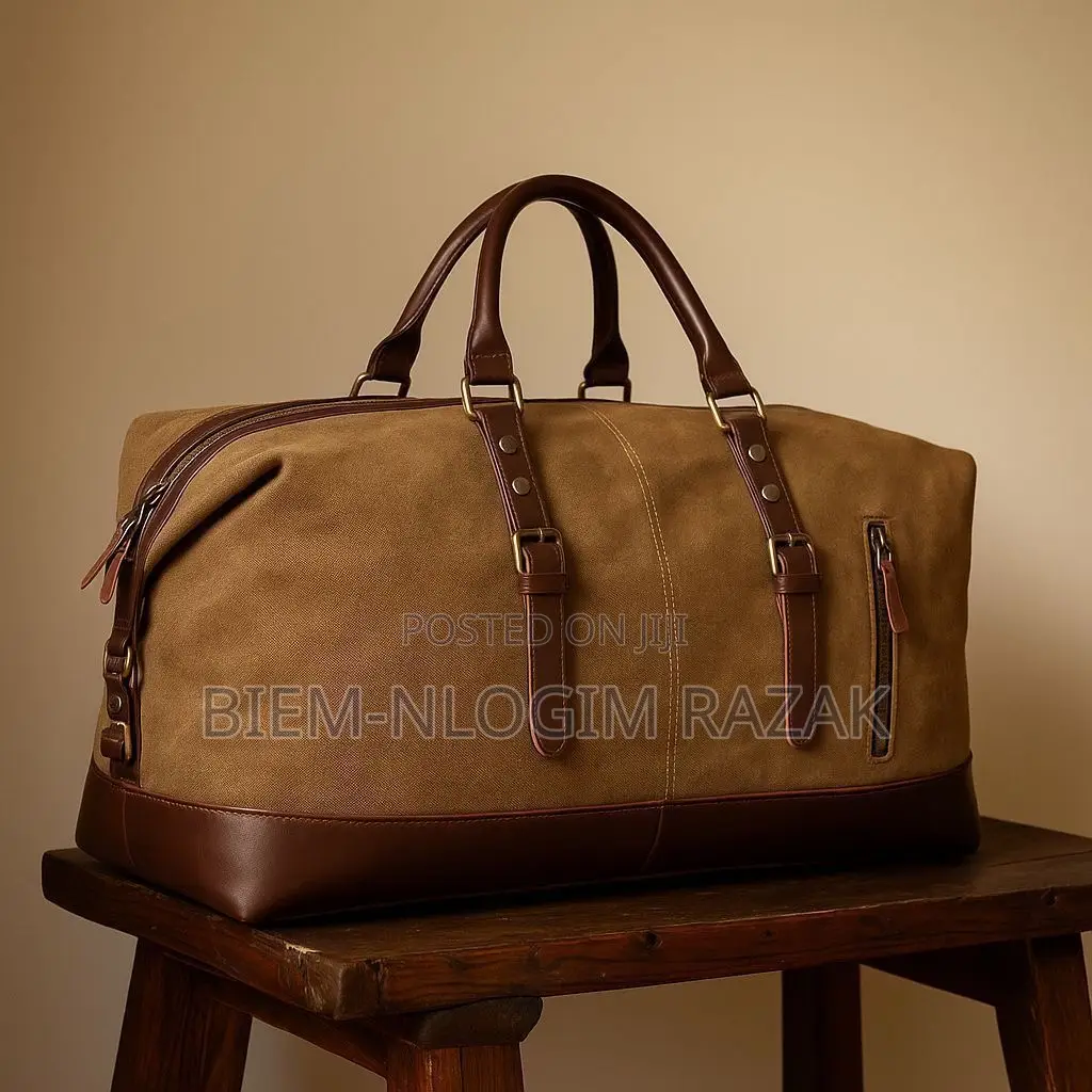 High Quality Traveling Bags Available in Stock