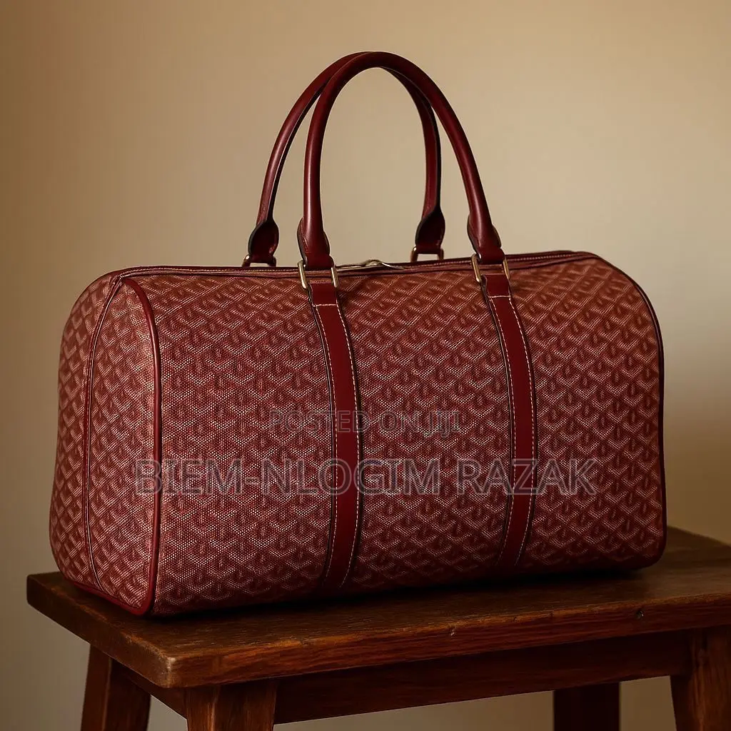 High Quality Traveling Bags Available in Stock