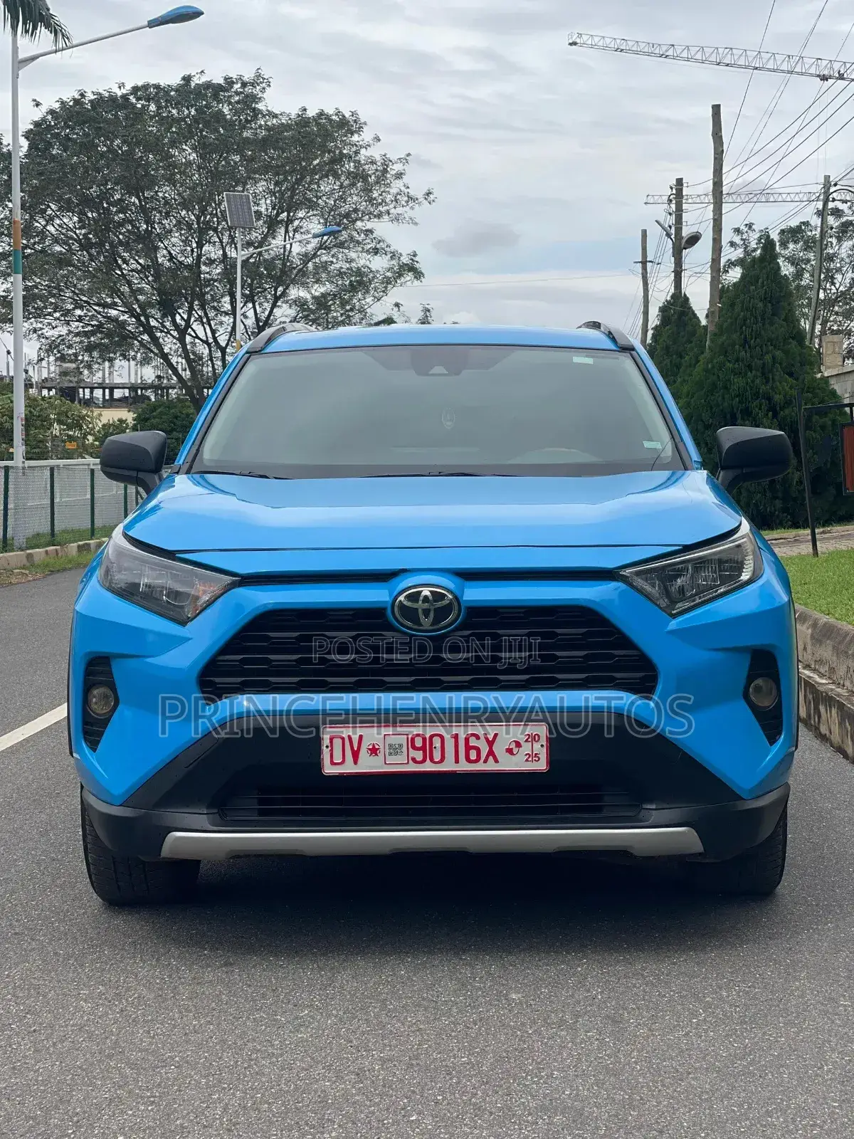 Toyota RAV4 2020 Blue