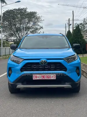 Toyota RAV4 2020 Blue