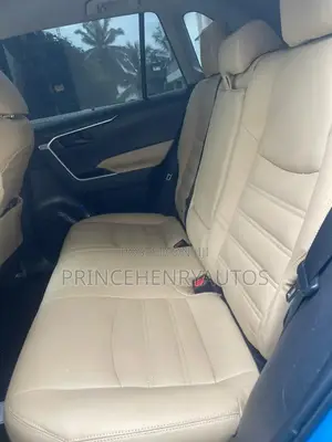Toyota RAV4 2020 Blue