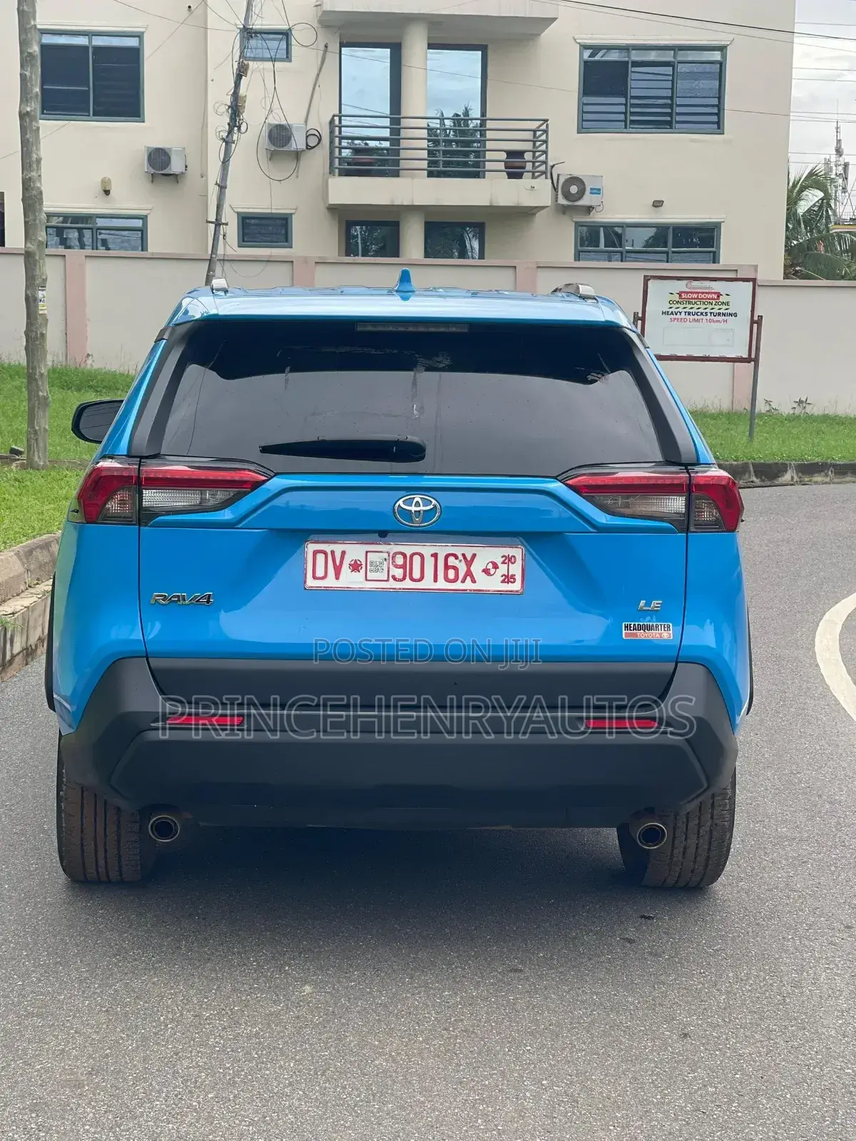 Toyota RAV4 2020 Blue