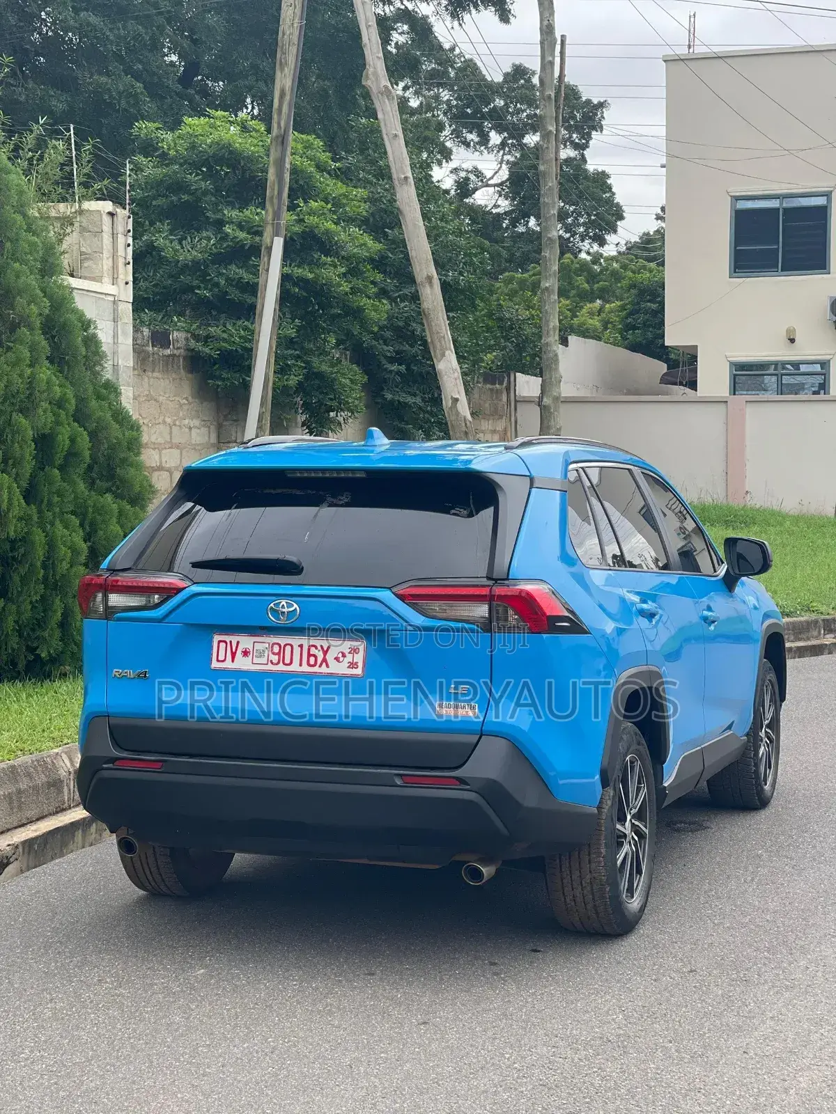 Toyota RAV4 2020 Blue