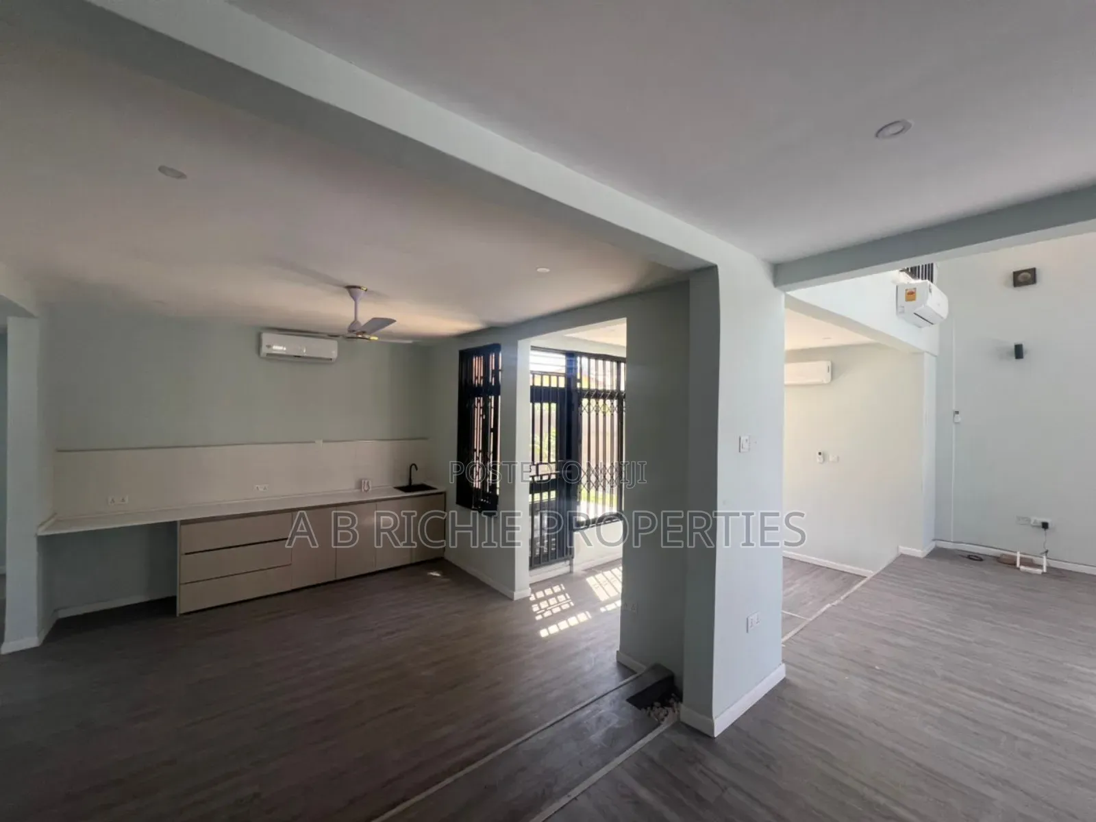 5bdrm House in Ab Richie Properties, Labone for rent