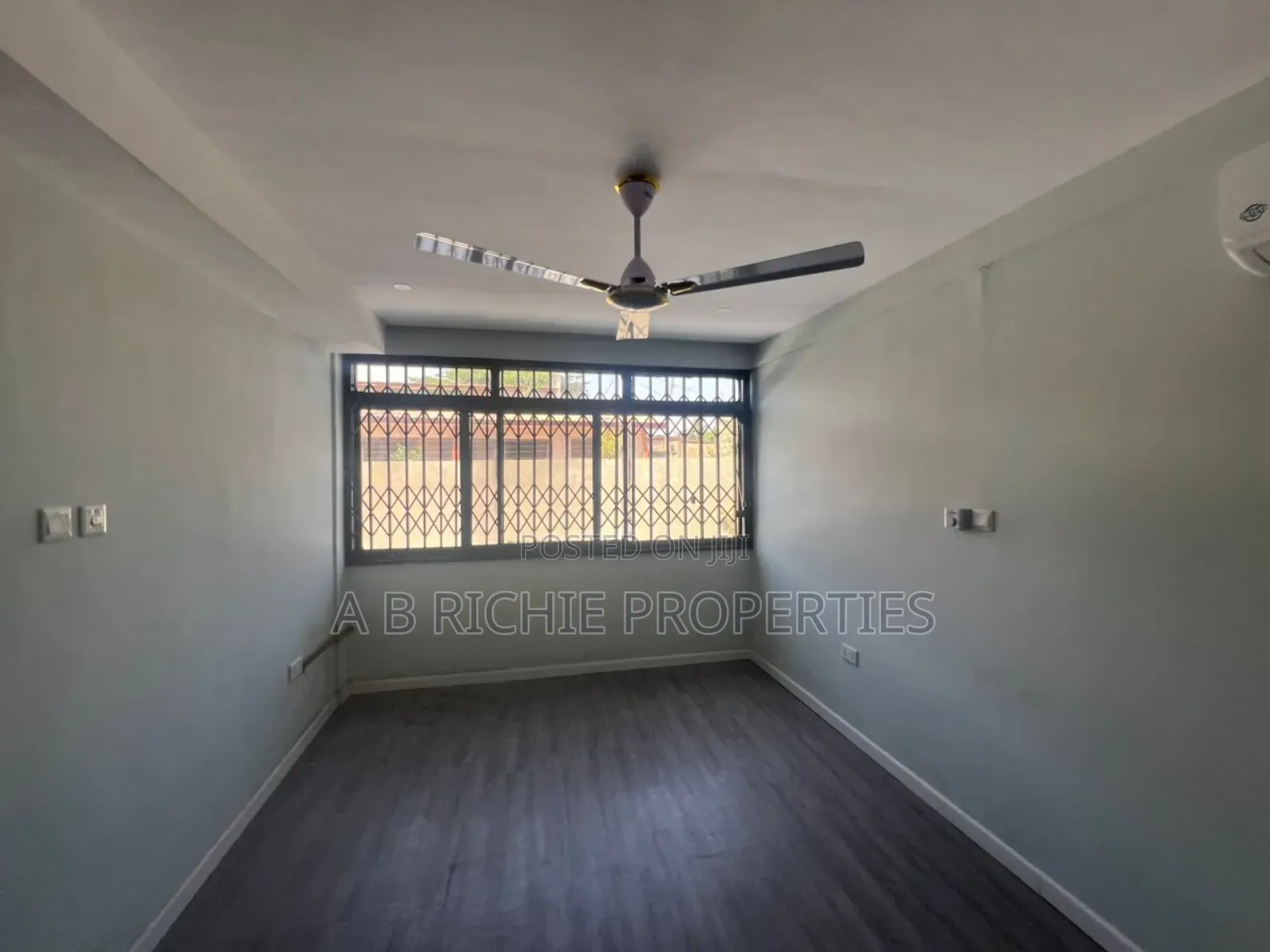 5bdrm House in Ab Richie Properties, Labone for rent