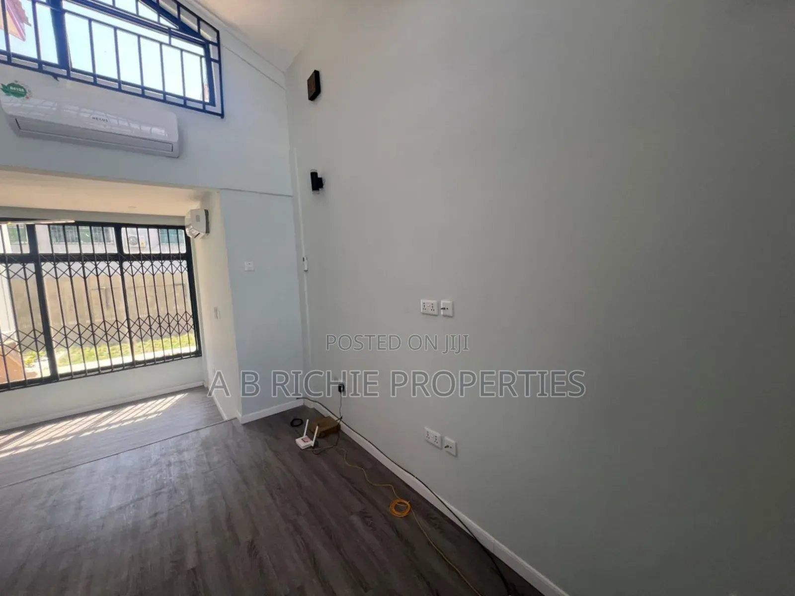 5bdrm House in Ab Richie Properties, Labone for rent