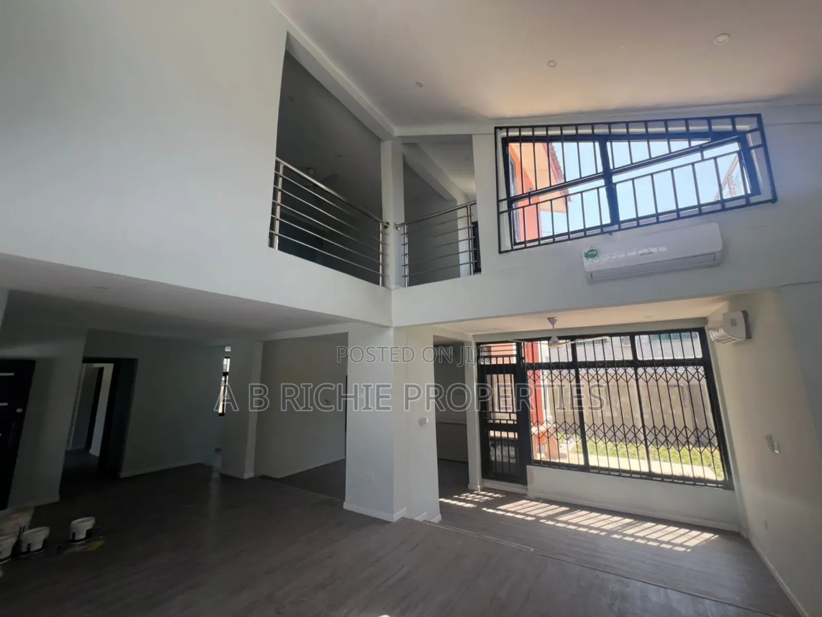 5bdrm House in Ab Richie Properties, Labone for rent