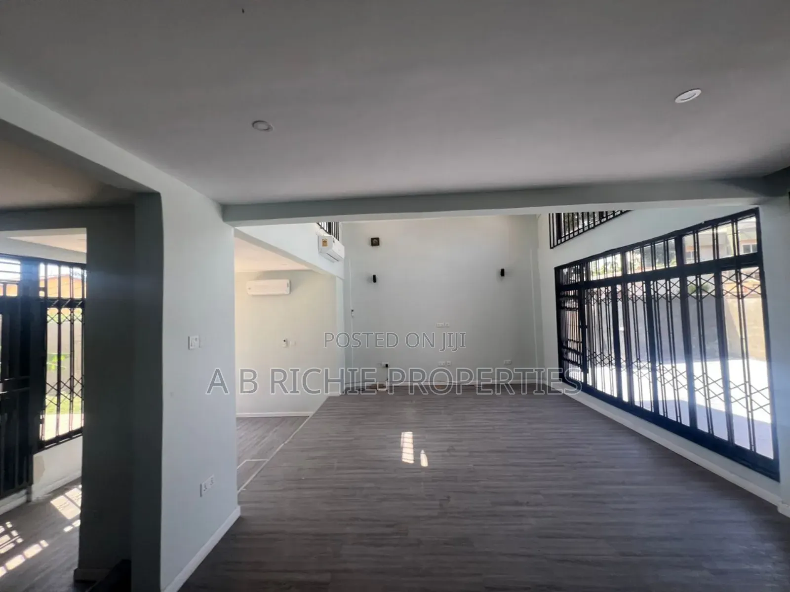 5bdrm House in Ab Richie Properties, Labone for rent