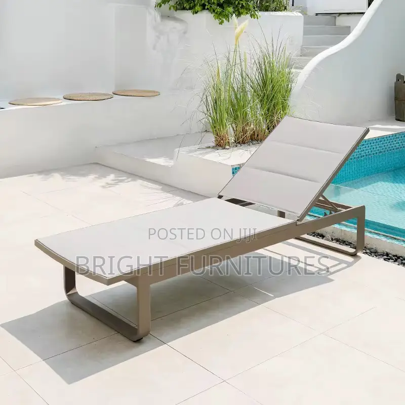 Outdoor Pool Sun Beach Lounge With Center Table