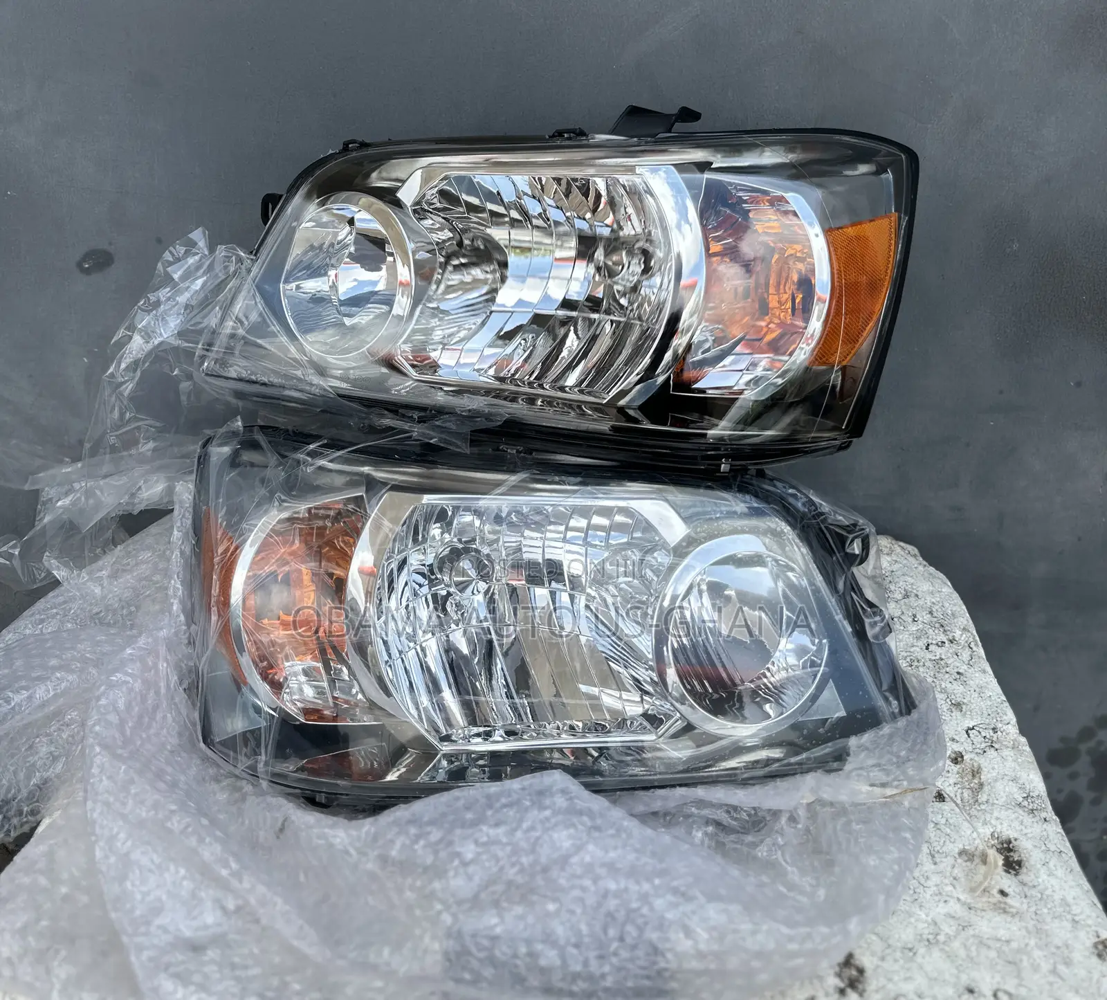 Toyota Highlander 2005 Headlight