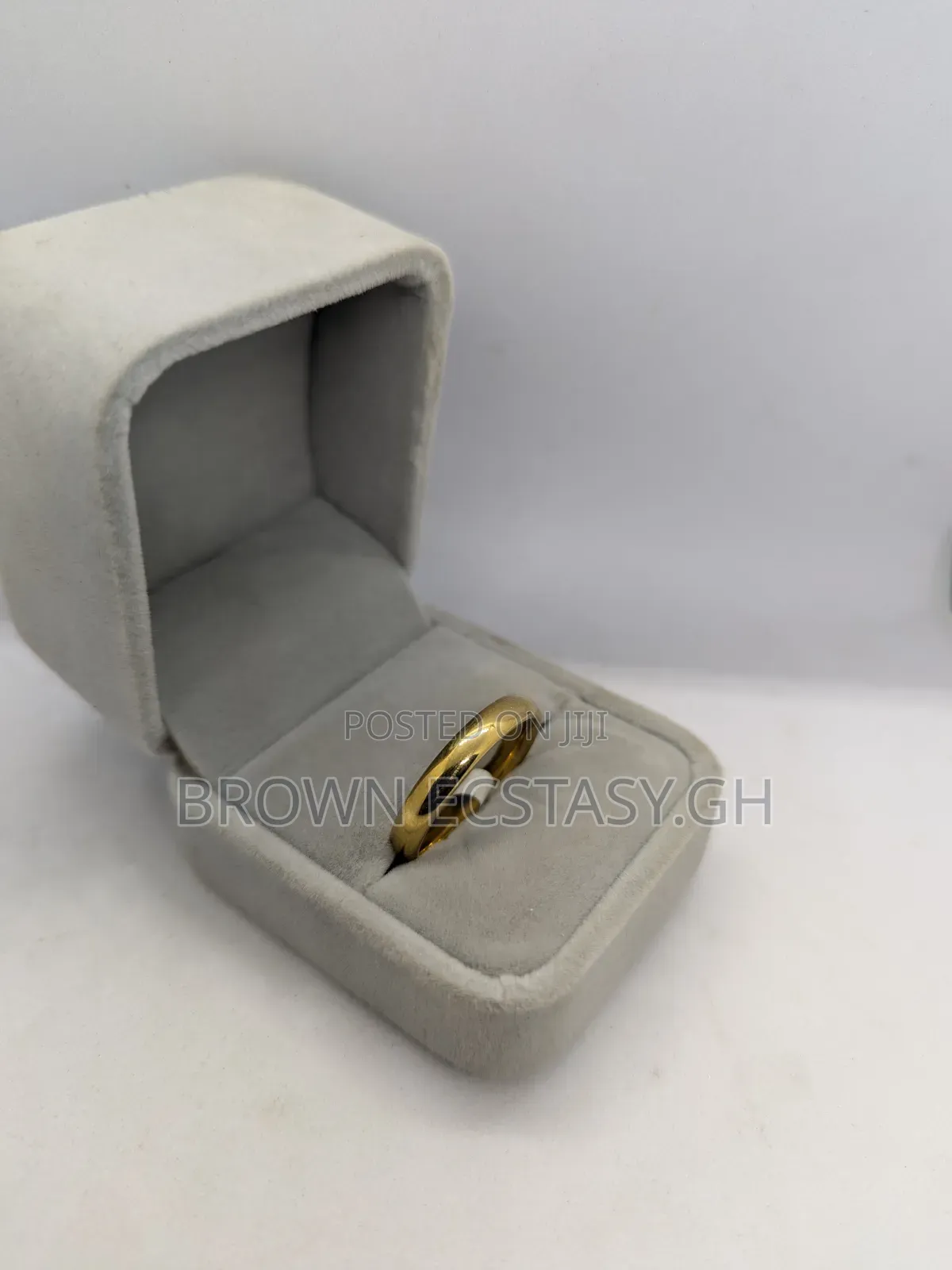 Plain Wedding Ring ( Available in Silver or Gold)