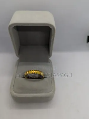 Men's Wedding Rings ( Swipe For More Designs)