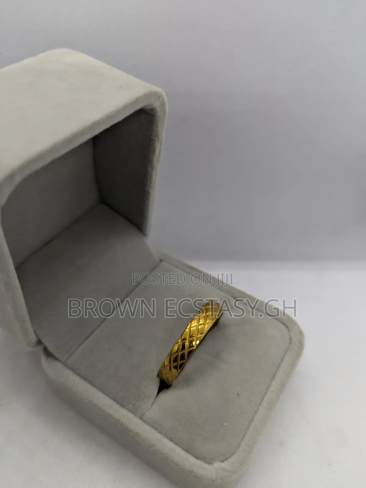 Men's Wedding Rings ( Swipe For More Designs)