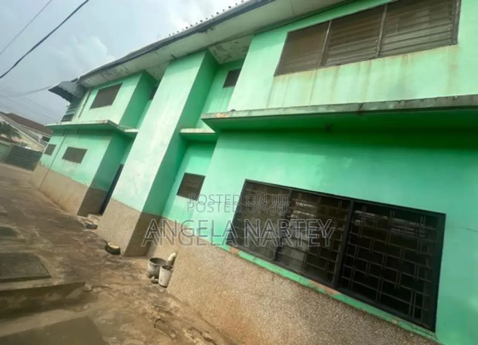 10bdrm House in East Legon, Accra Metropolitan for sale
