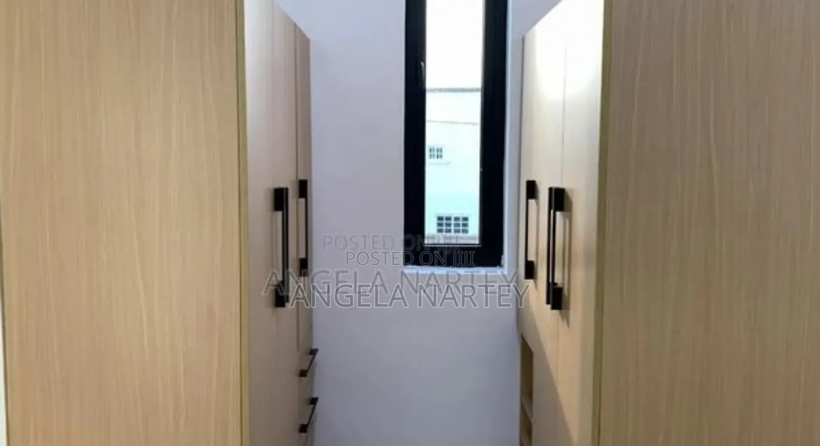 4bdrm House in Community 25 Tema for sale