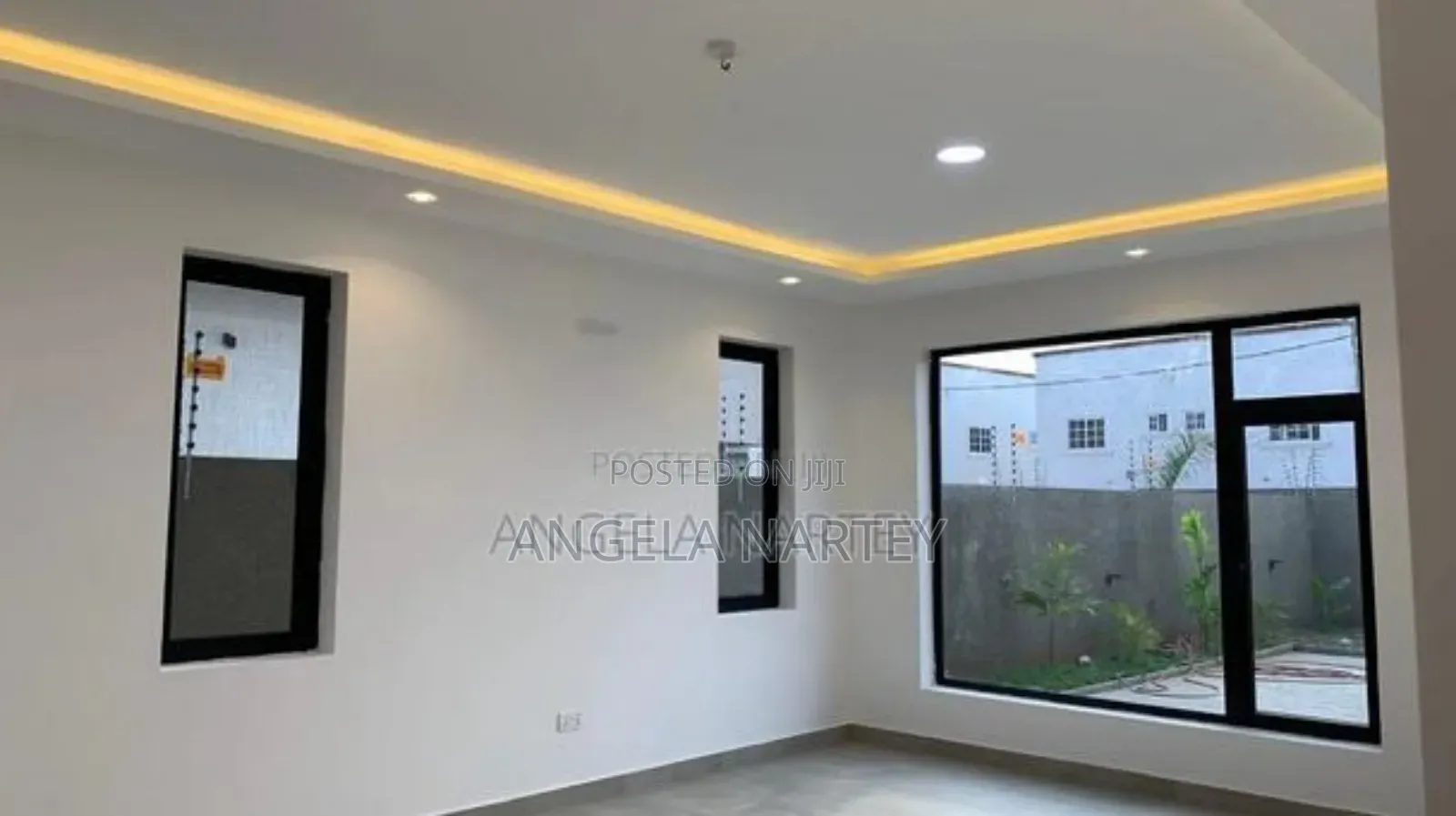 4bdrm House in Community 25 Tema for sale
