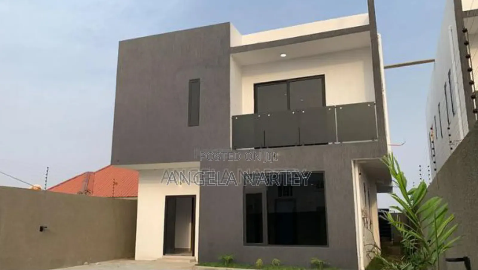 4bdrm House in Community 25 Tema for sale
