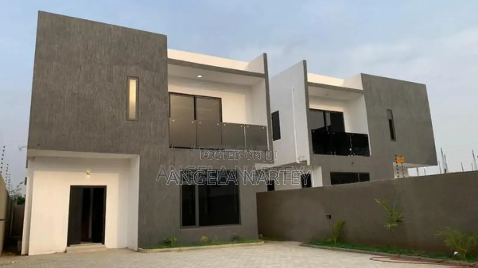 4bdrm House in Community 25 Tema for sale