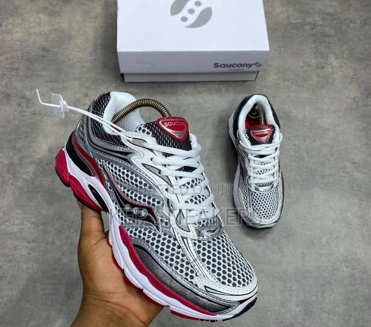 Saucony Progrid Omni 9