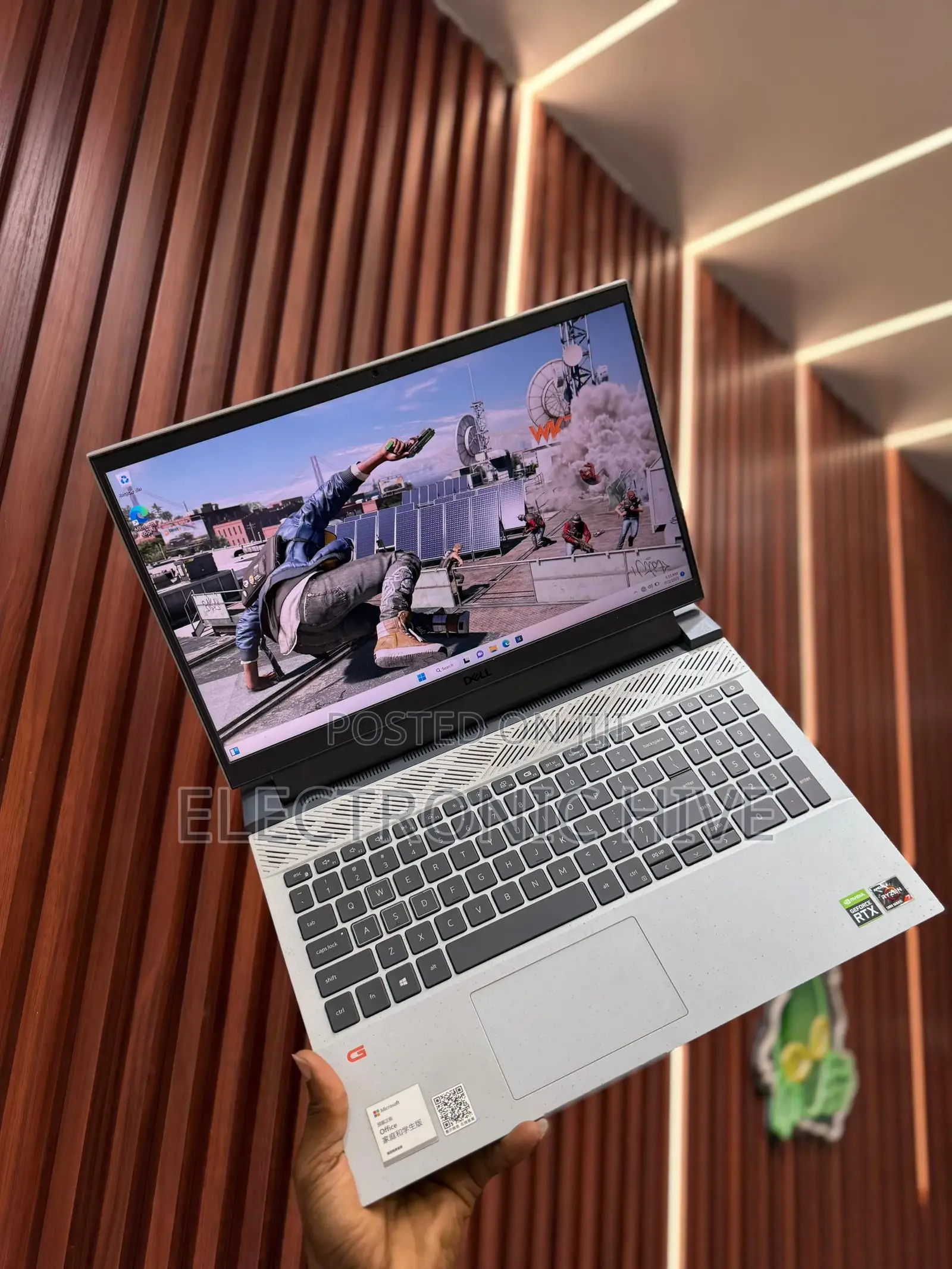 Laptop Dell G15 5511 16GB AMD Ryzen 7 SSD 512GB