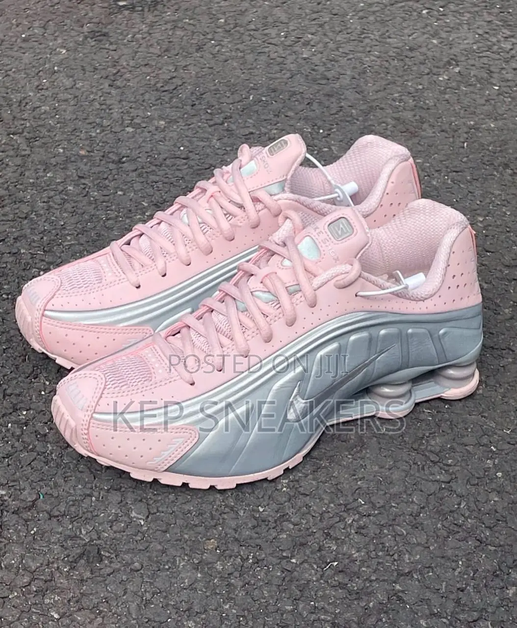 Nike Shox R4 "Barely Rose"