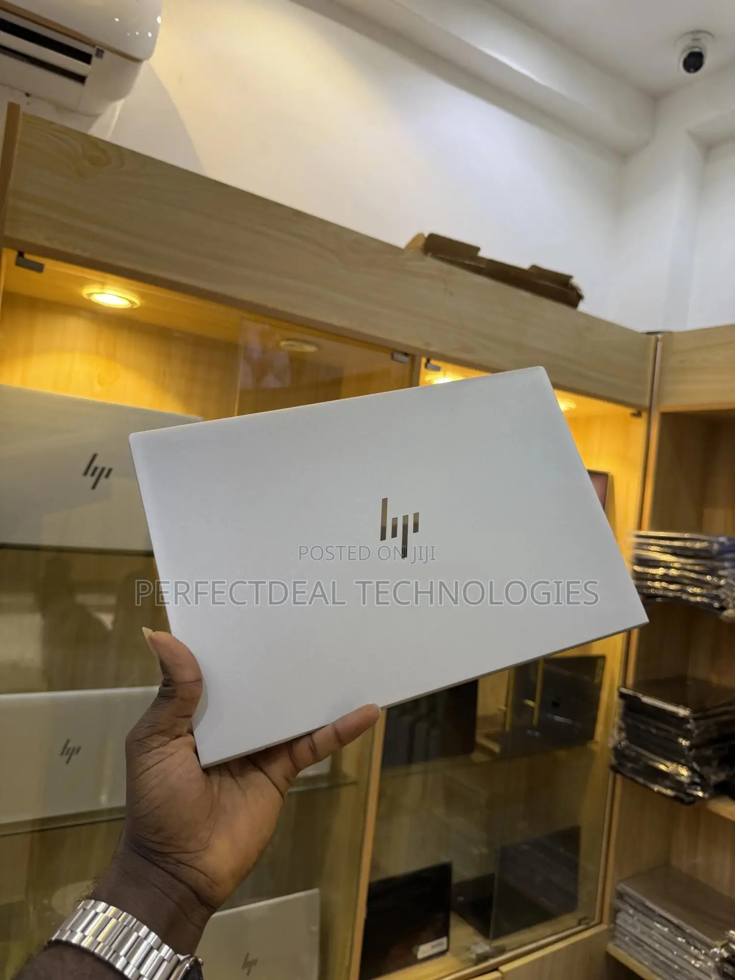 New Laptop HP EliteBook 845 G7 16GB AMD Ryzen 5 SSD 256GB