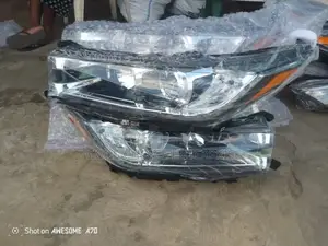 Headlight Highlander 2017-2018