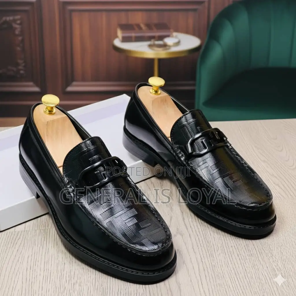 Fendi Black  Men Shoe