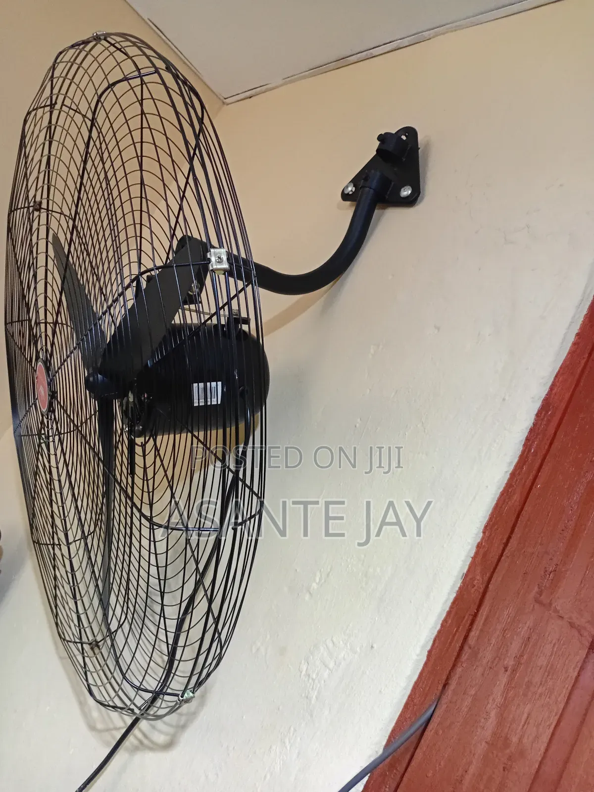 Powerful 34inches Wall Mounted Fan
