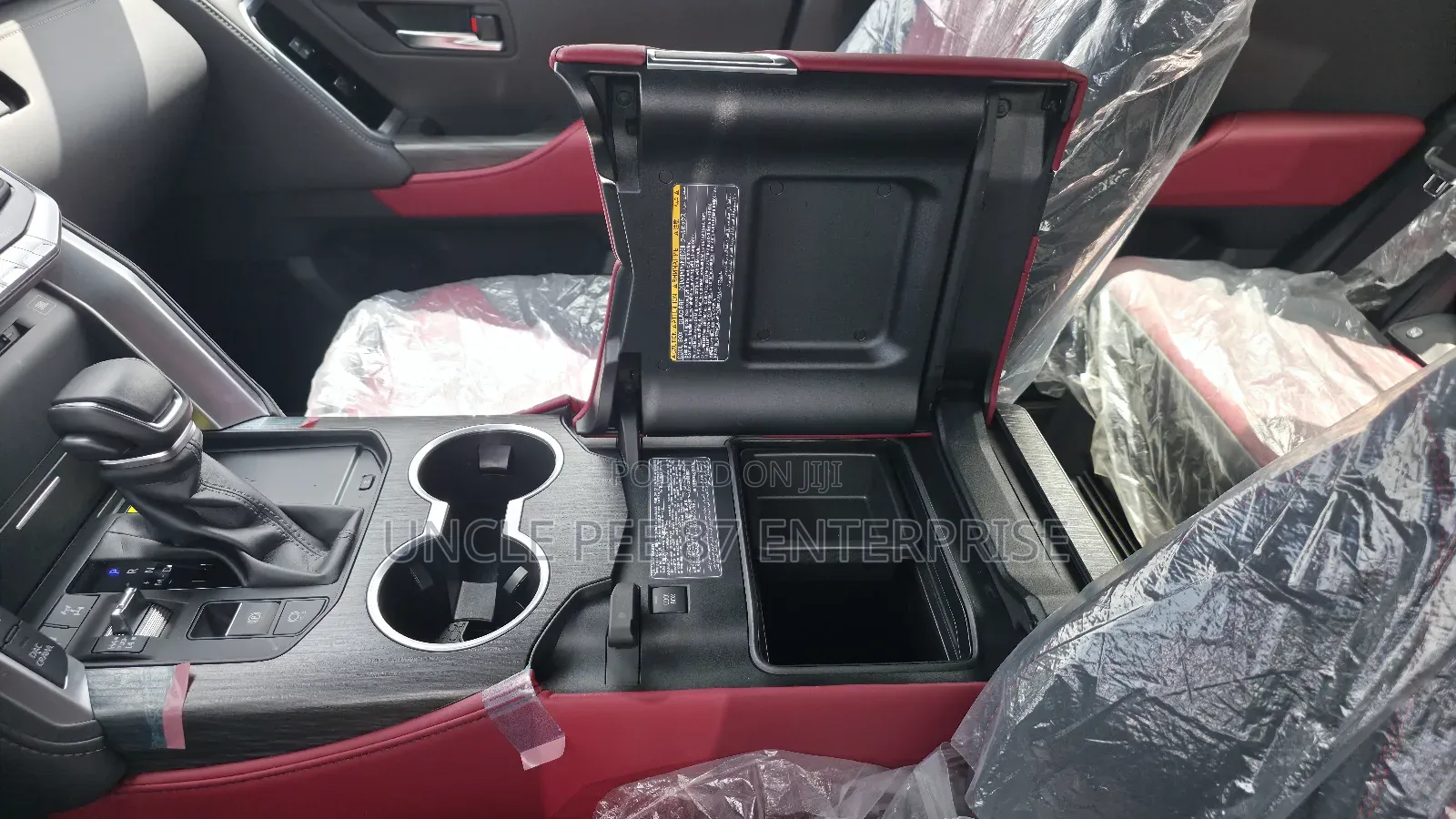 Toyota Land Cruiser LC300 2025 Black