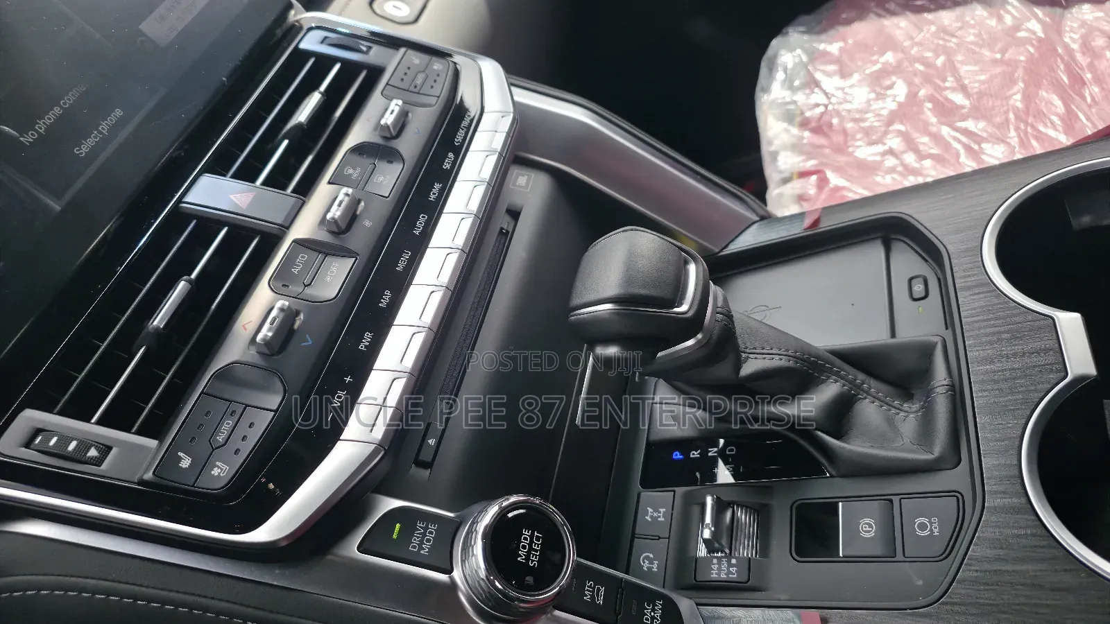 Toyota Land Cruiser LC300 2025 Black