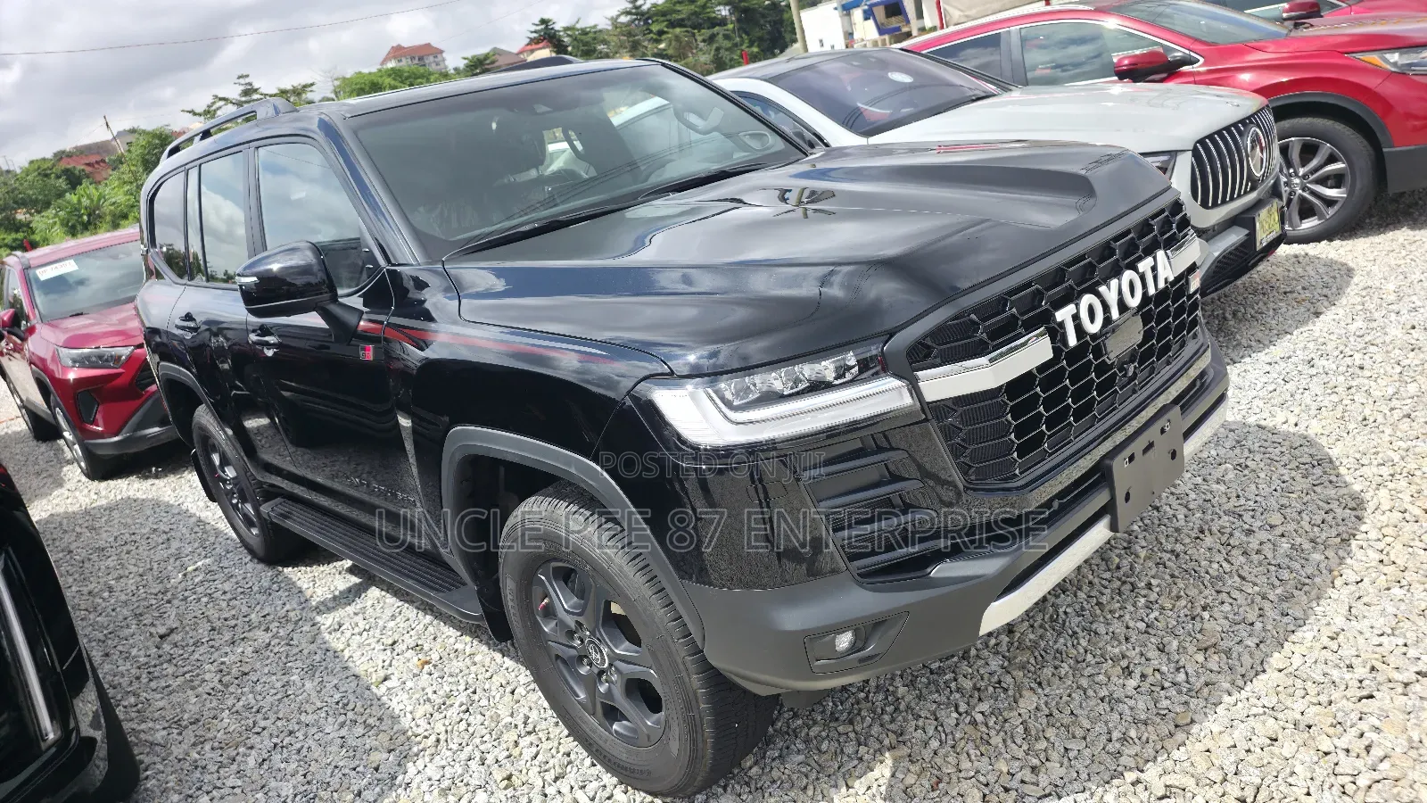 Toyota Land Cruiser LC300 2025 Black