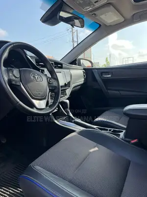 Toyota Corolla SE (1.8L 4cyl 2A) 2019 Red