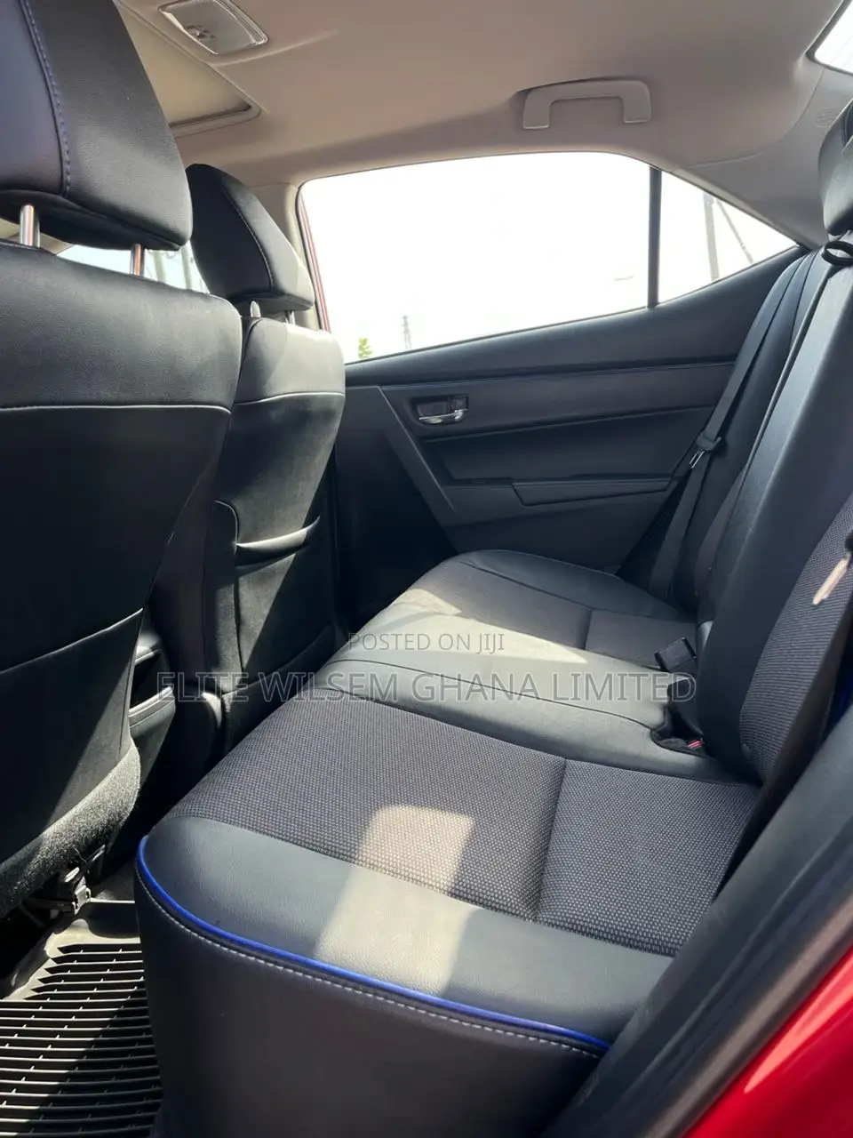 Toyota Corolla SE (1.8L 4cyl 2A) 2019 Red