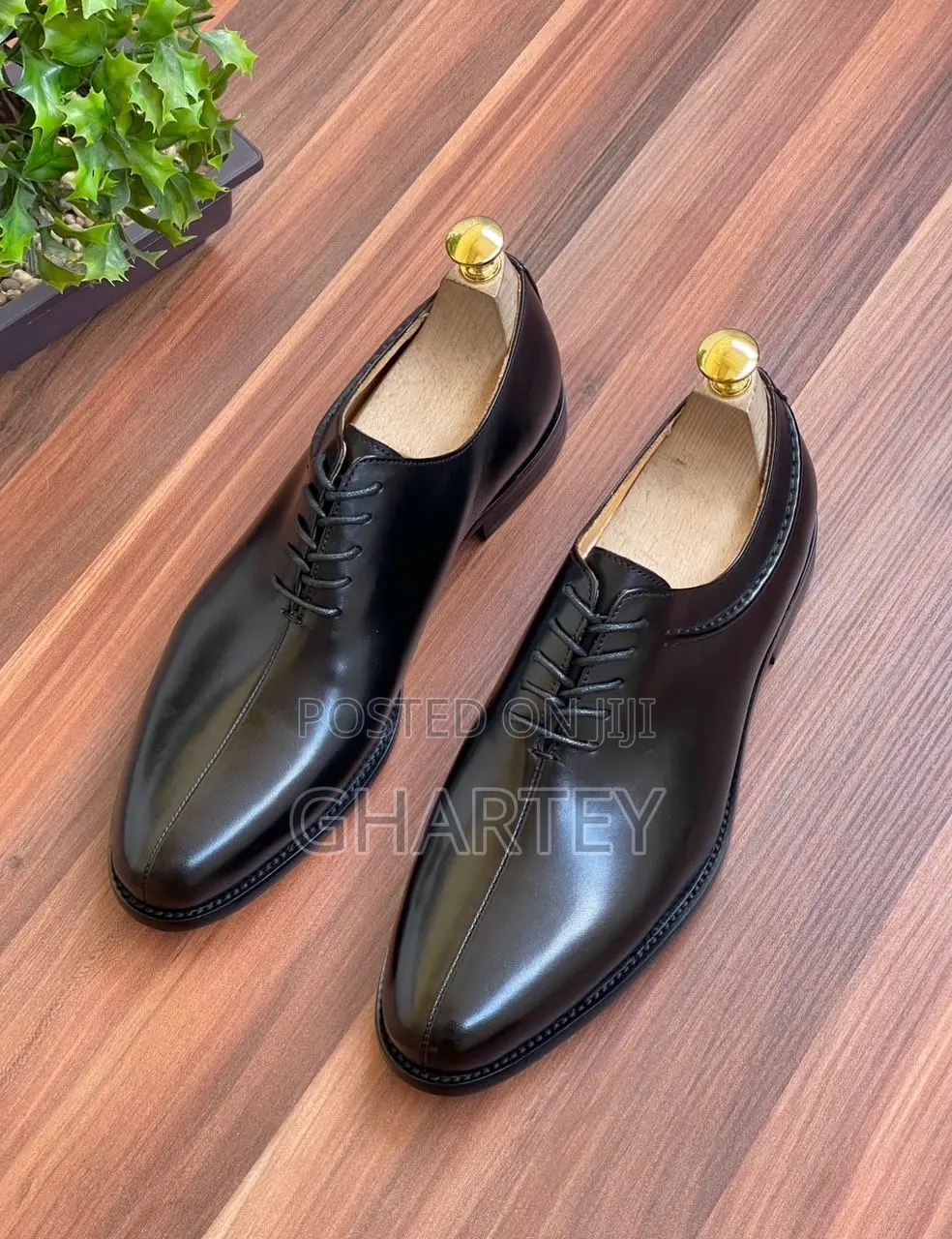Hankin Jones Signature Wholecut Oxfords Black